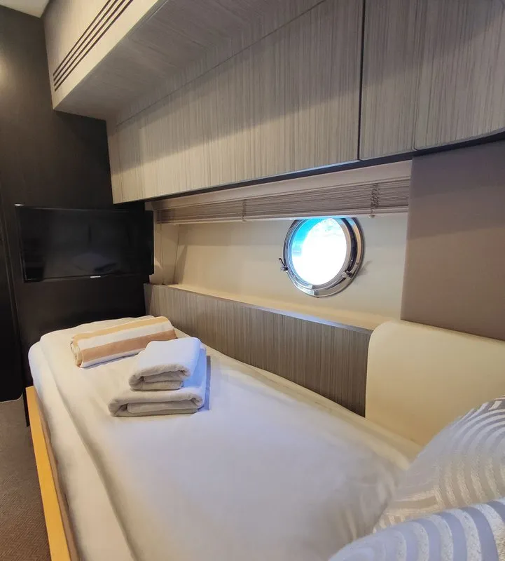 Cabin on Be Happy, a Azimut 55 Fly motor yacht at Grad Kaštela, Croatia