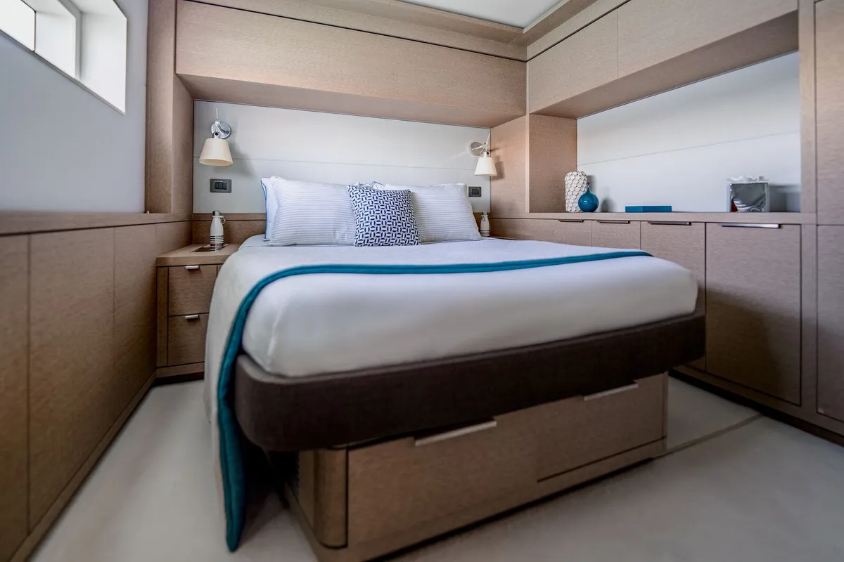 Cabin on Spirit of Ponant, a Lagoon Seventy 7 catamaran at Roche Caiman, Seychelles