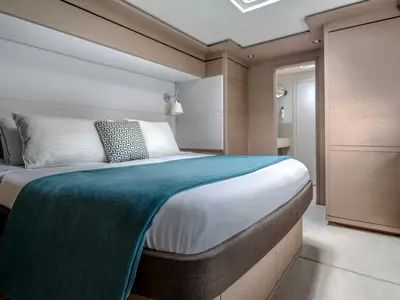 Cabin on Spirit of Ponant, a Lagoon Seventy 7 catamaran at Roche Caiman, Seychelles