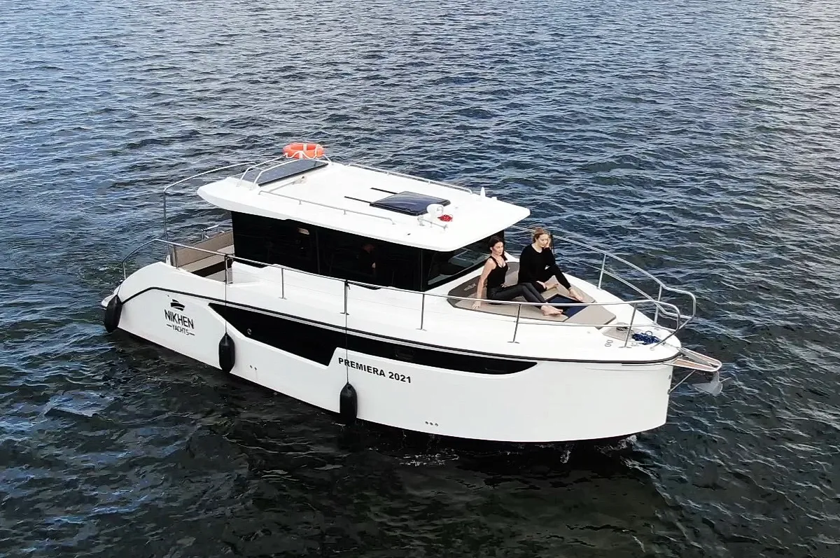 Exterior view of Lili, a Nikhen Aquasun 34 Sedan motor yacht at Seget Donji, Croatia