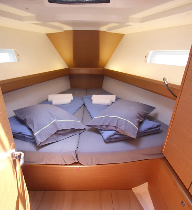 Cabin on Kronos, a Jeanneau Sun Odyssey 449 sailboat at Lavreotiki Municipal Unit, Greece