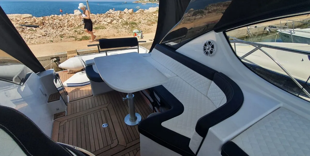 Deck of Aero, a Pearl Sea Yachts d.o.o. Pearlsea 31 Hard Top motorboat at Općina Baška Voda, Croatia