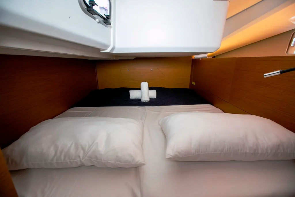 Cabin on Endeavour, a Jeanneau Sun Odyssey 440 sailboat at Neo Klima, Greece
