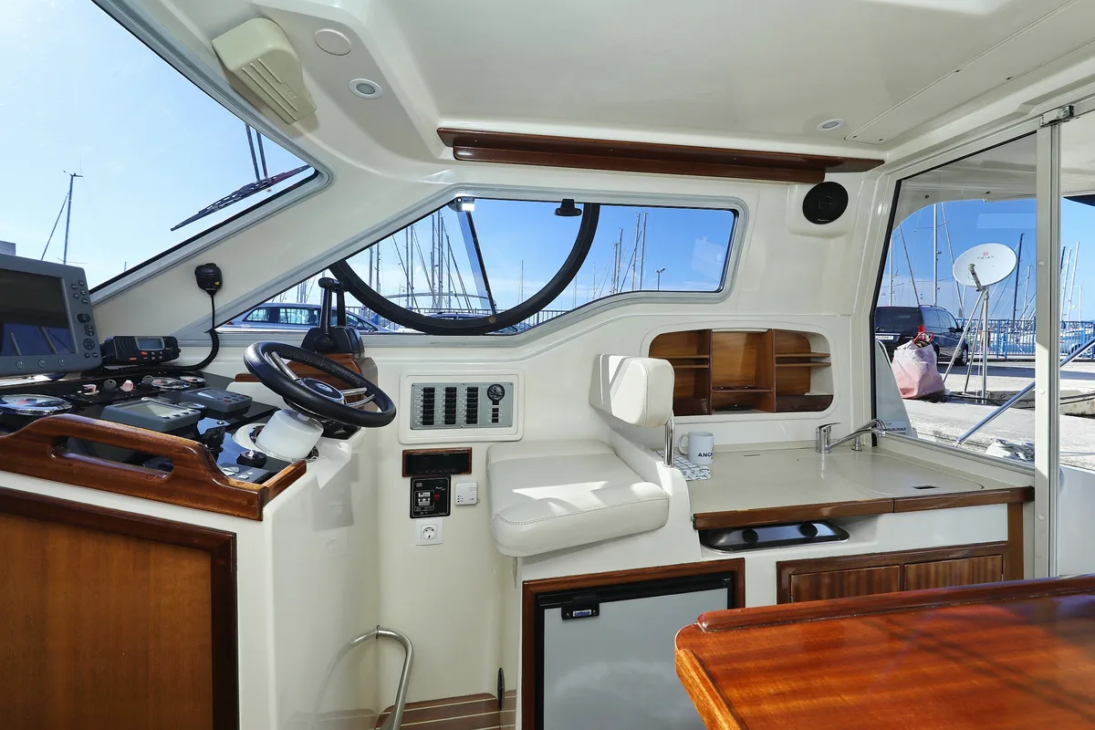 Cockpit of Dugi II, a Vektor 950 motorboat at Grad Biograd na Moru, Croatia