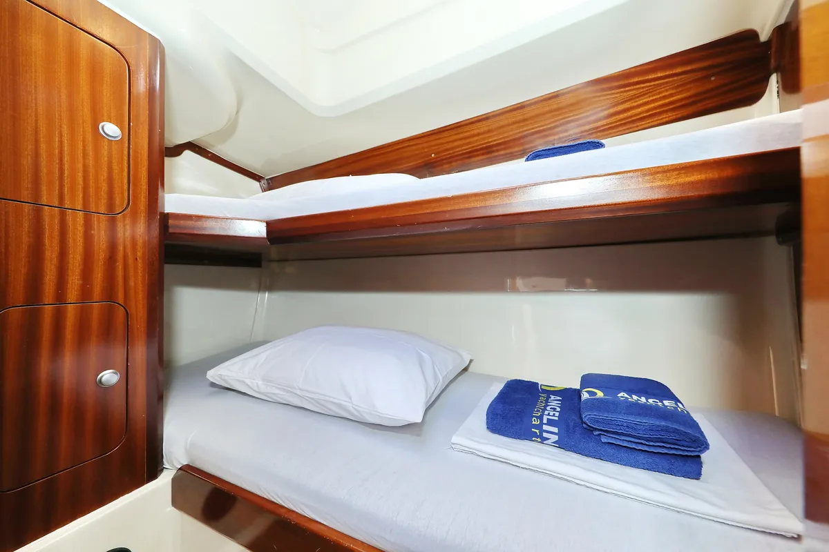 Cabin on Dugi II, a Vektor 950 motorboat at Grad Biograd na Moru, Croatia