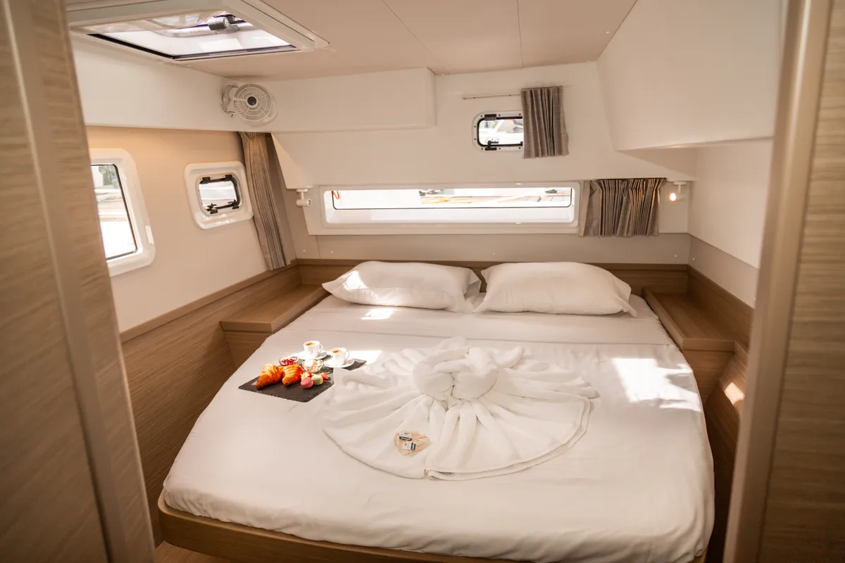 Cabin on Golden Bride, a Lagoon 42 catamaran at Roche Caiman, Seychelles