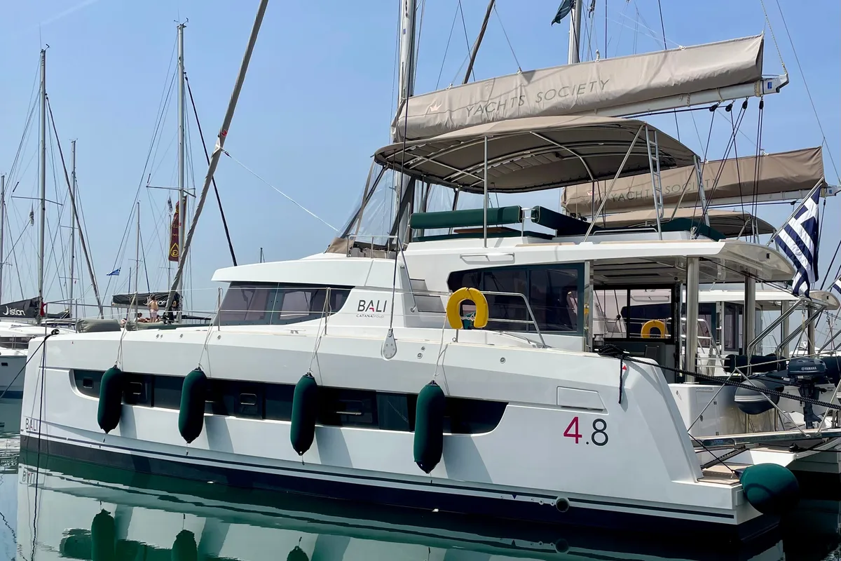 Exterior view of Romar IV, a Bali 4.8 catamaran at Athens, Greece