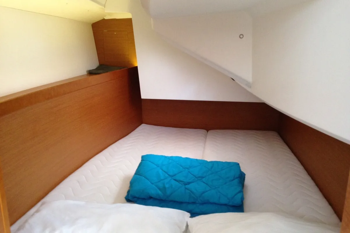 Cabin on Cherie Bibi, a Jeanneau Sun Odyssey 349 sailboat at Municipal Unit of Lefkada, Greece
