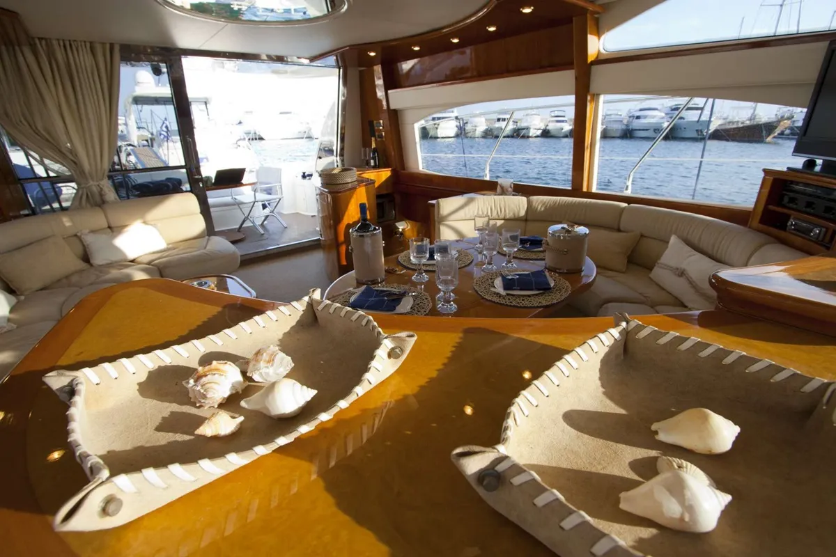 Salon of Linda II, a Azimut 58 motorboat at Glyfada, Greece