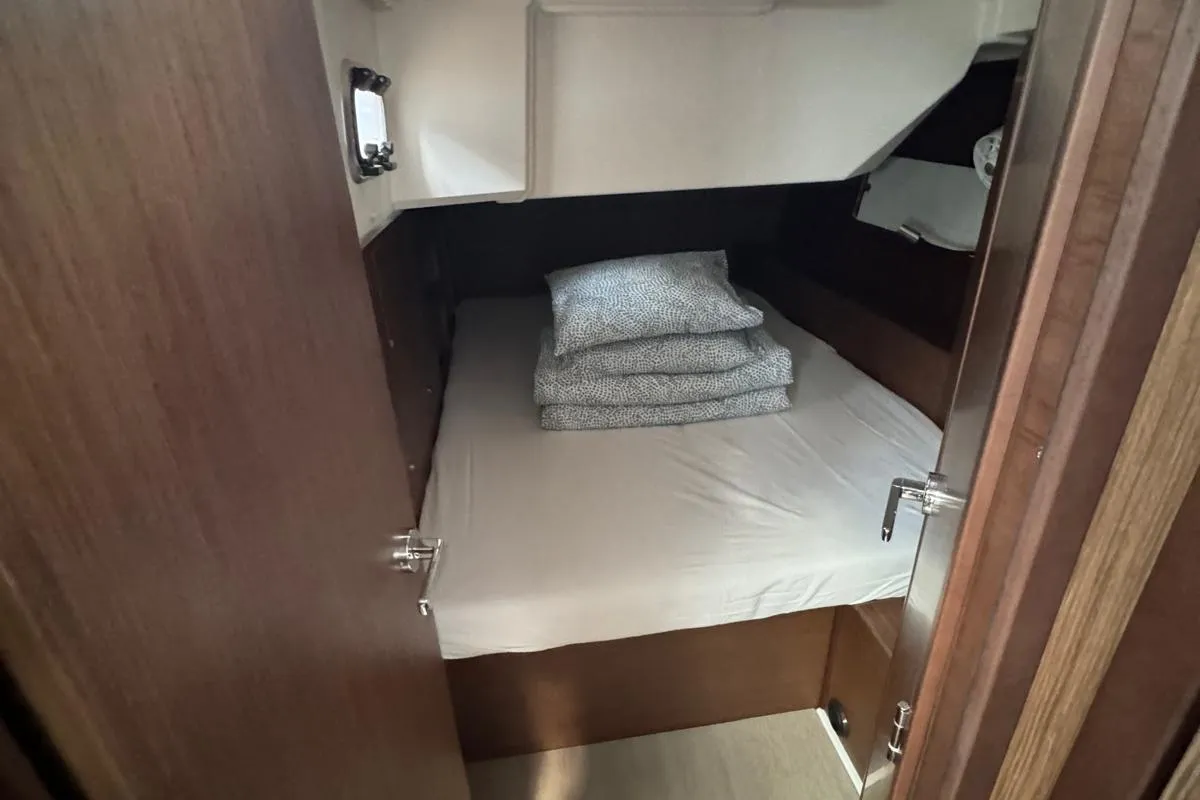 Head on Artemis, a Beneteau Oceanis 46.1 sailboat at Općina Rogoznica, Croatia