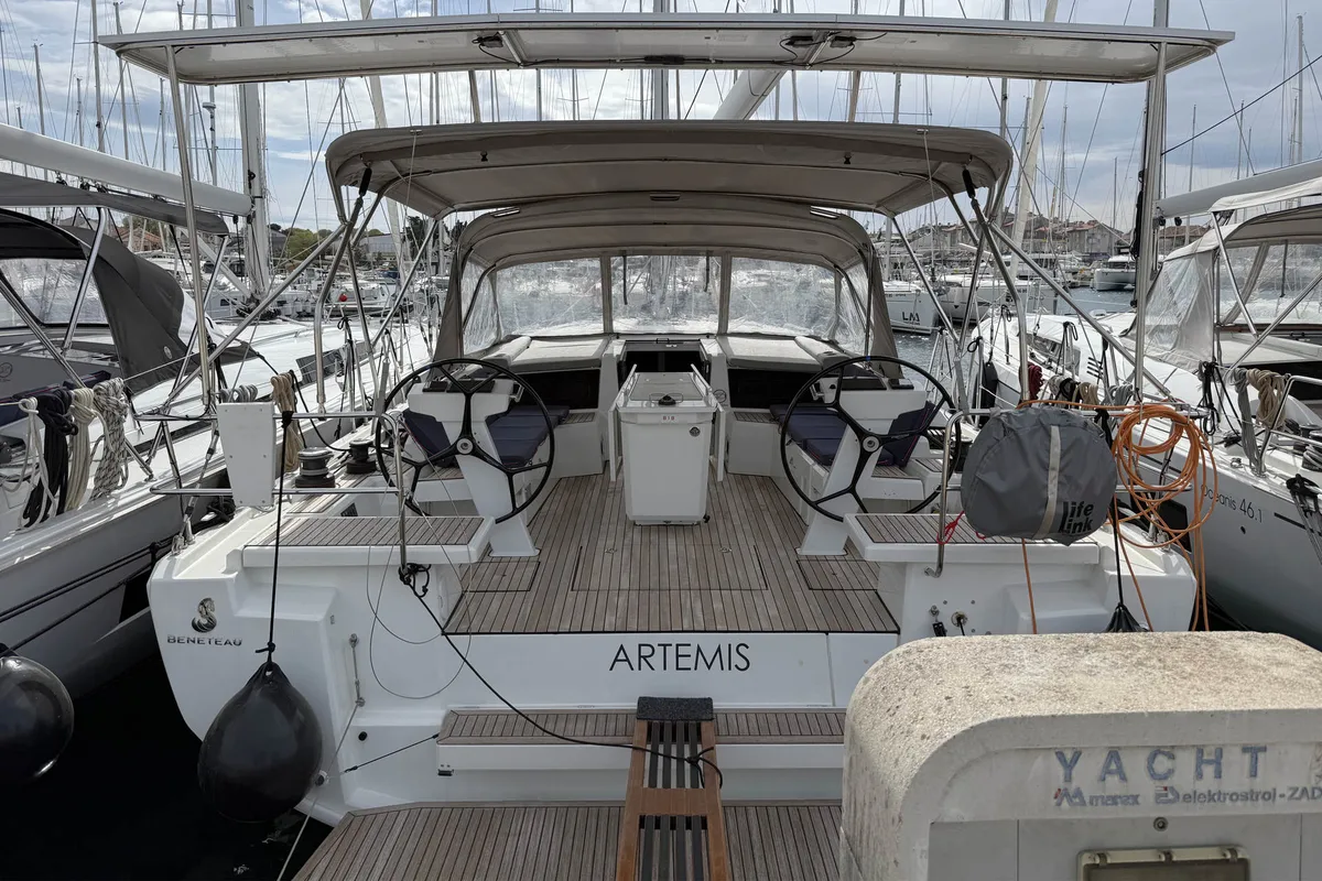 Exterior view of Artemis, a Beneteau Oceanis 46.1 sailboat at Općina Rogoznica, Croatia
