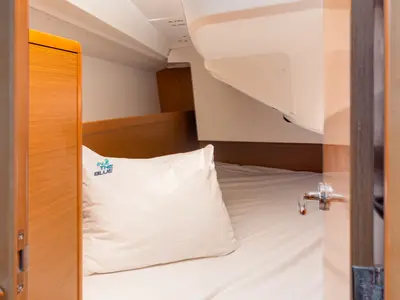 Cabin on Gin Tonic, a Jeanneau Sun Odyssey 349 sailboat at Punat, Croatia