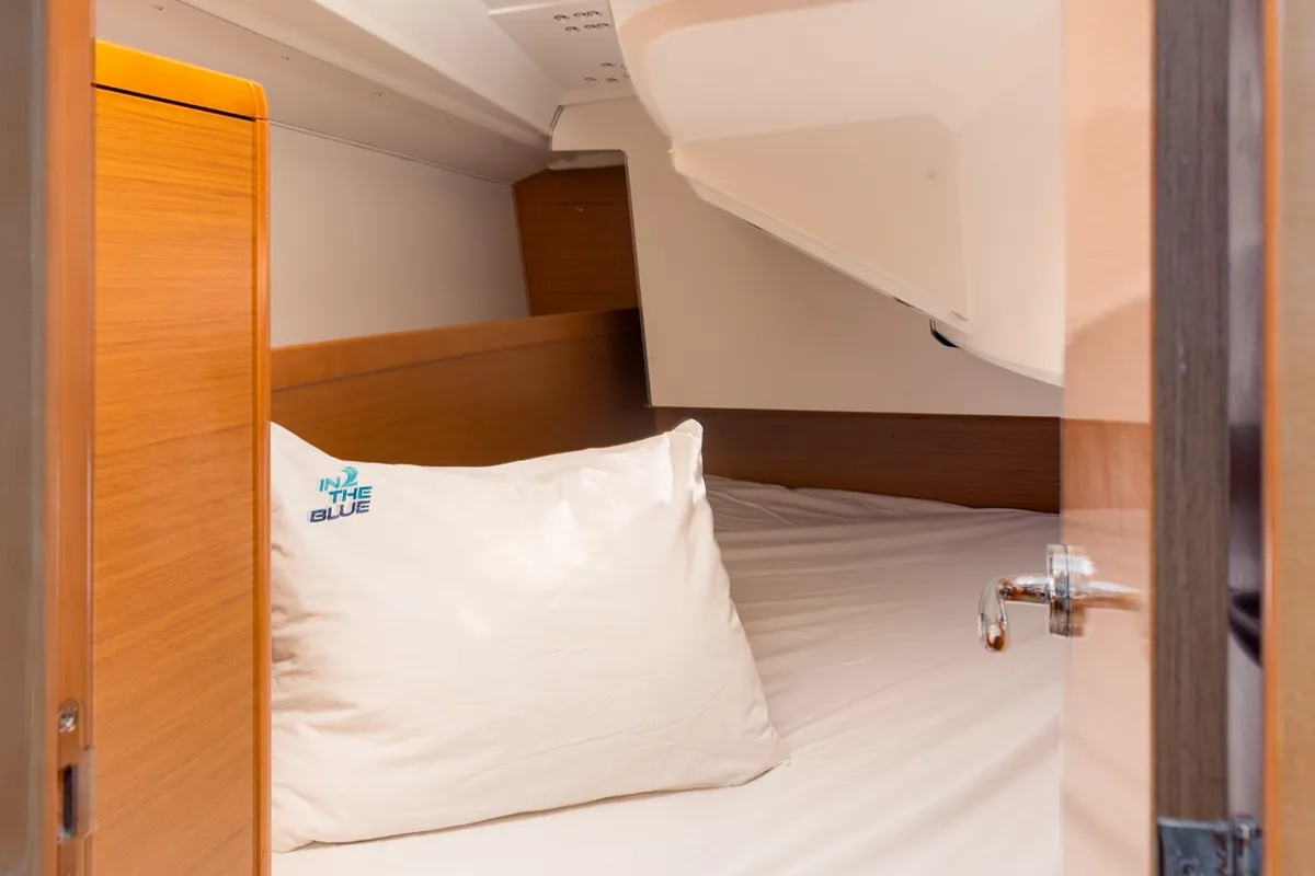 Cabin on Gin Tonic, a Jeanneau Sun Odyssey 349 sailboat at Punat, Croatia