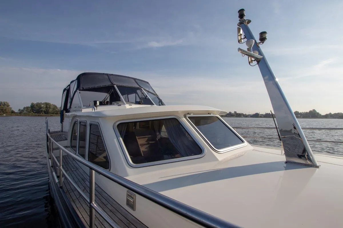 Exterior view of Pieton, a De Drait DeLuxe 42 motorboat at Akkrum, Netherlands