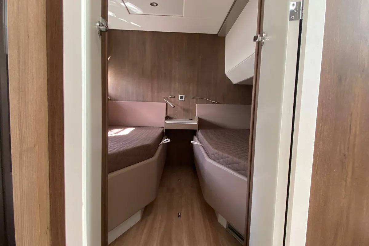 Cabin on Spritz "New 2024", a Bali 5.4 catamaran at Figari/Golfo Aranci, Italy