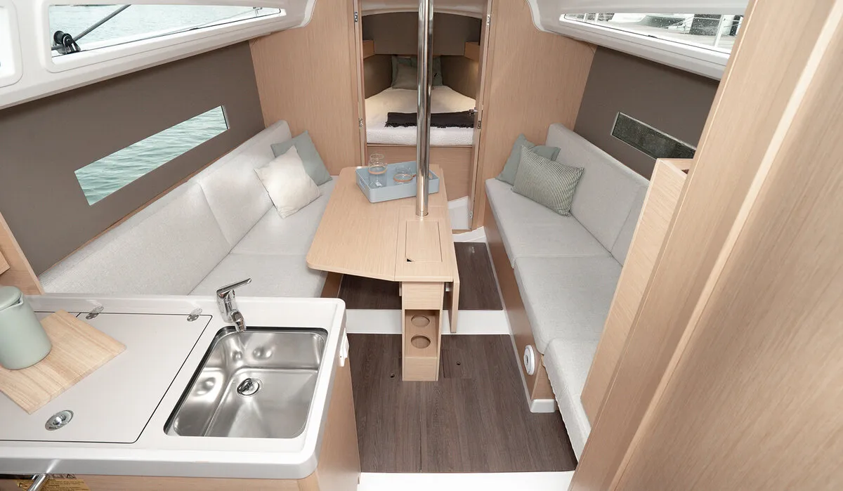 Salon of Peanut, a Beneteau Oceanis 30.1 sailboat at Road Town, British Virgin Islands