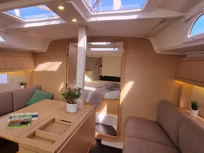 Salon of Skyline, a Dufour 37 sailboat at Vallauris, France