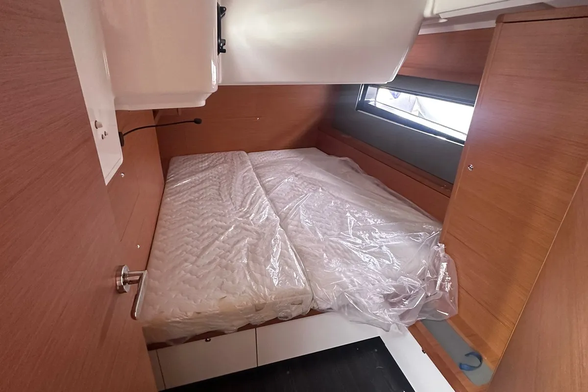 Cabin on Thetis, a Dufour 48 sailboat at Procida, Italy