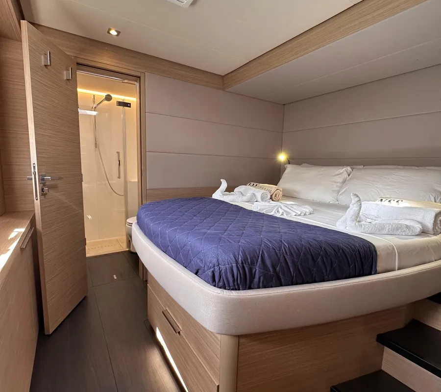 Cabin on MAUI (ANU), a Lagoon 55 catamaran at English Harbour, Antigua and Barbuda