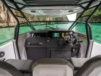 Cockpit of Apollo, a Axopar 37 Sun Top motorboat at Kranidi, Greece