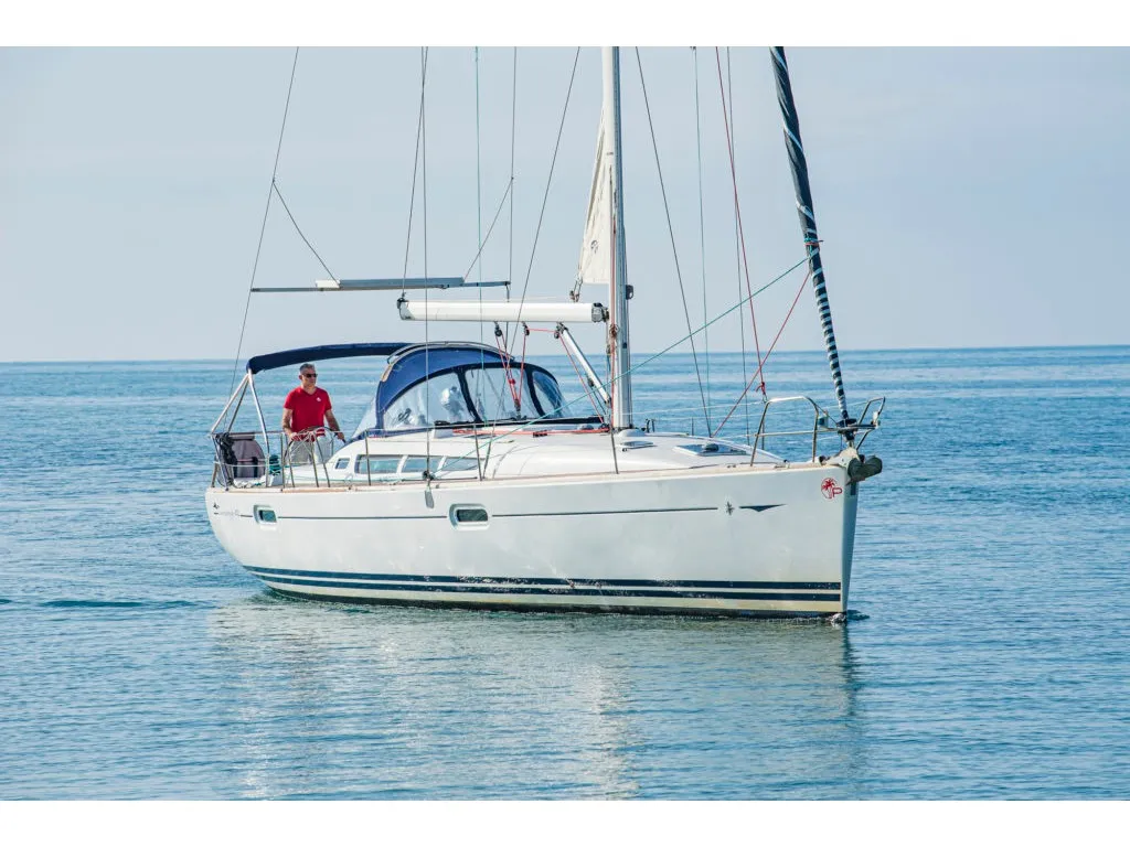 Exterior view of Benoit, a Jeanneau Sun Odyssey 42 i sailboat at San Vincenzo, Italy