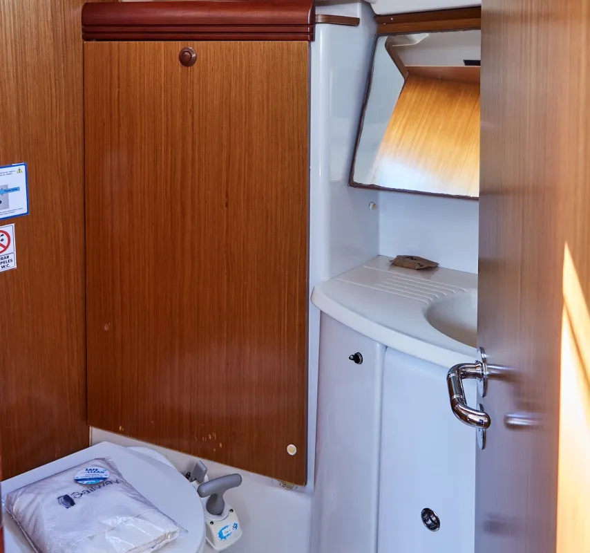 Head on Jeanneau Sun Odyssey 39i, a sailboat at Vigo, Spain