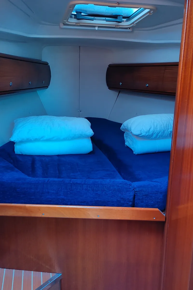 Cabin on Dorothea, a Bavaria 41 sailboat at Kontokali, Greece