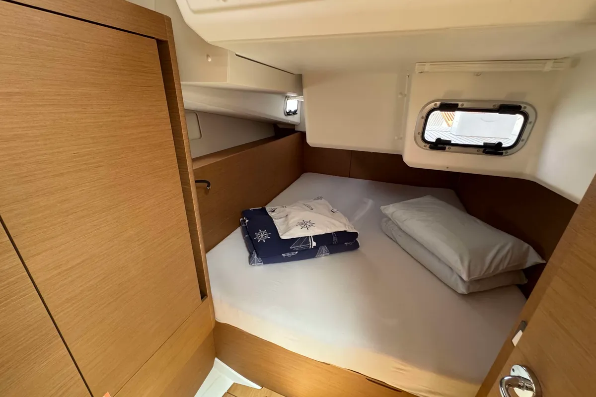 Cabin on Bohemian Rhapsody, a Jeanneau Sun Odyssey 440 sailboat at Općina Sukošan, Croatia