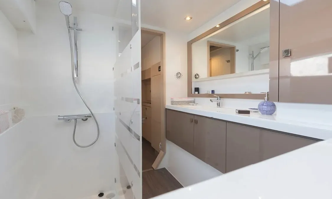 Head on Nou Nou 1, a Fountaine Pajot Astréa 42 catamaran at Lavrion, Greece