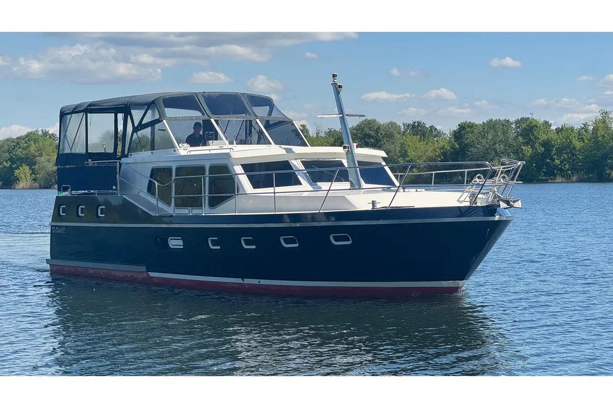 Exterior view of Drait 32, a De Drait Renal 45 motorboat at Drachten, Netherlands