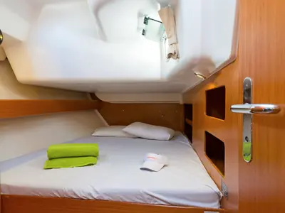 Cabin on Manitu, a Beneteau Cyclades 50.5 sailboat at Athens, Greece