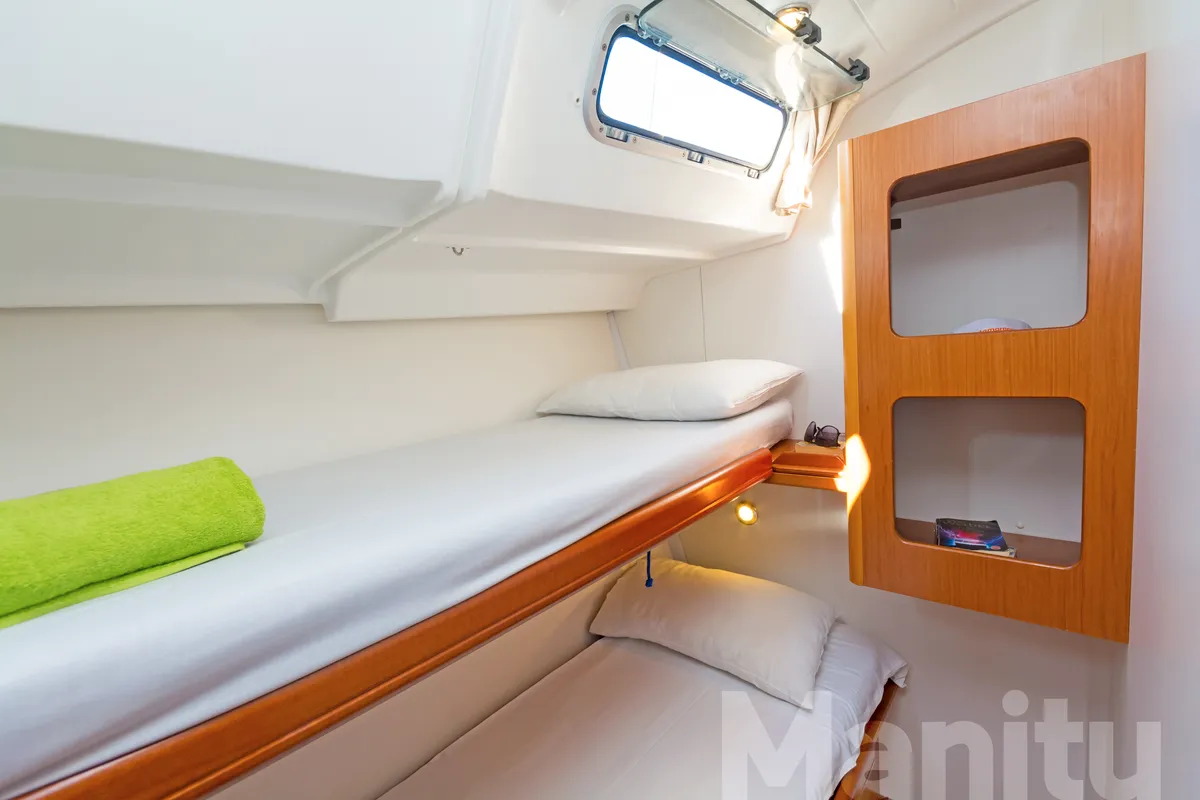 Cabin on Manitu, a Beneteau Cyclades 50.5 sailboat at Athens, Greece