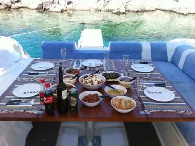 Deck of Iris, a Fiart Genius motorboat at Απολλωνία, Greece