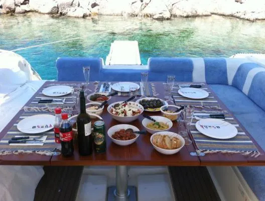 Deck of Iris, a Fiart Genius motorboat at Απολλωνία, Greece