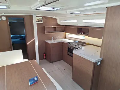 Galley of Josephine, a Beneteau Oceanis 40.1 sailboat at Tonnarella, Italy