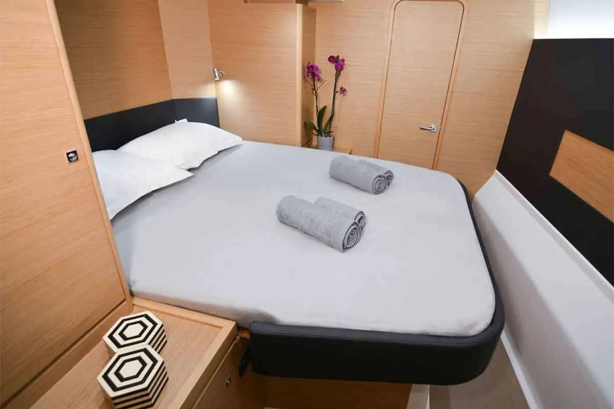 Cabin on Jovy, a Dufour 48 Catamaran catamaran at Capo d'Orlando, Italy
