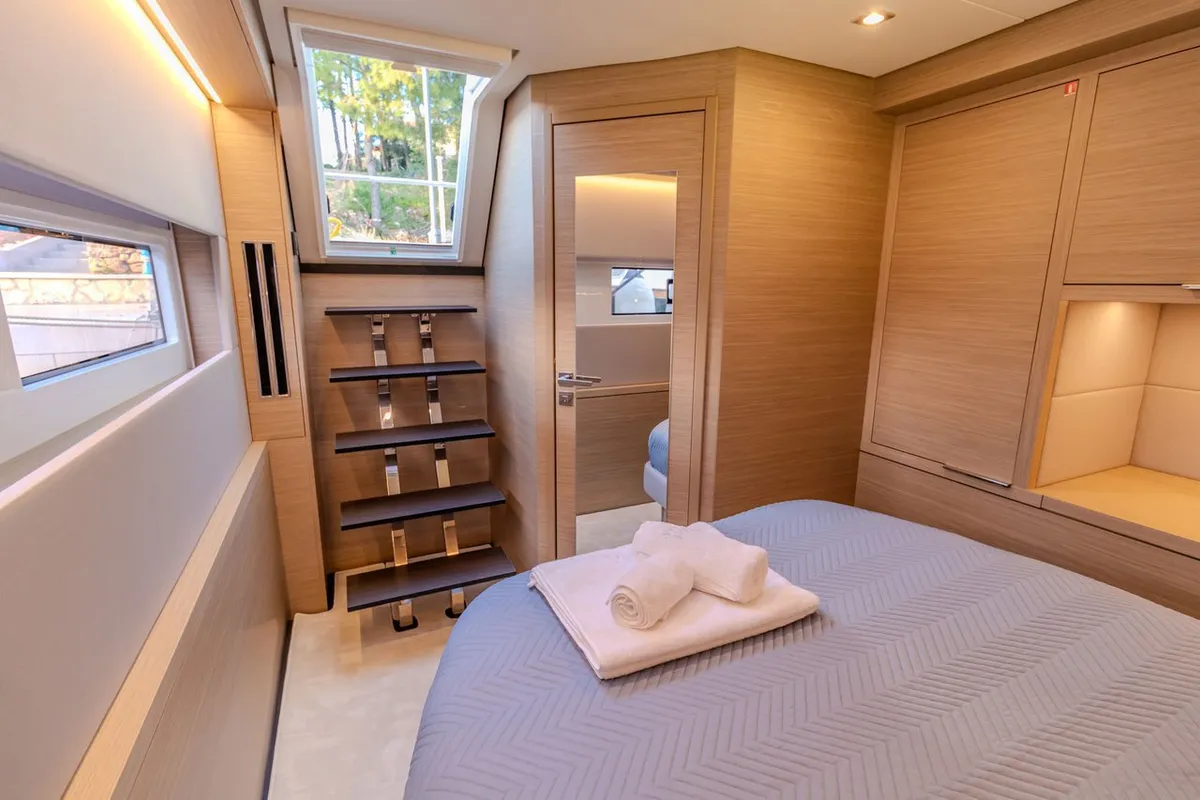 Cabin on Agenda 55, a Lagoon 55 catamaran at Grad Kaštela, Croatia