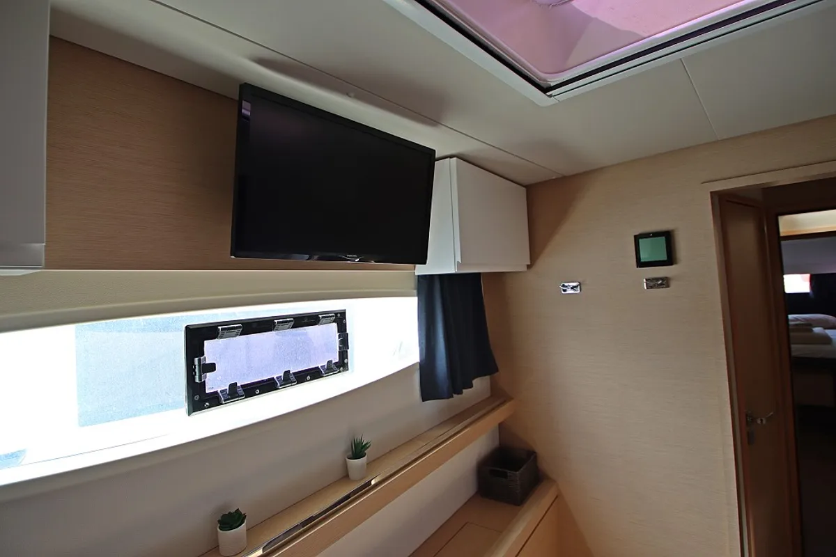 Cabin on Felicia, a Fountaine Pajot Saona 47 Quintet catamaran at Općina Rogoznica, Croatia