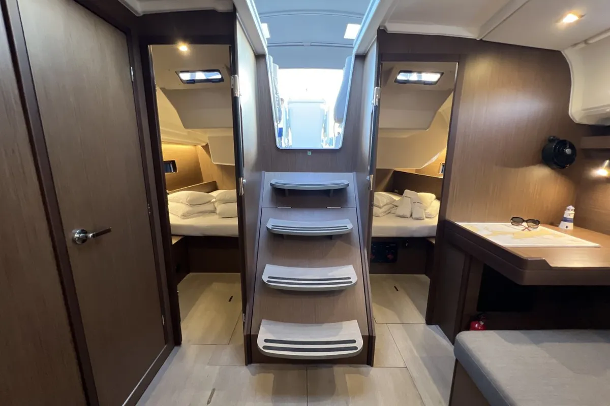 Salon of Christine, a Beneteau Oceanis 40.1 sailboat at Grad Pula, Croatia