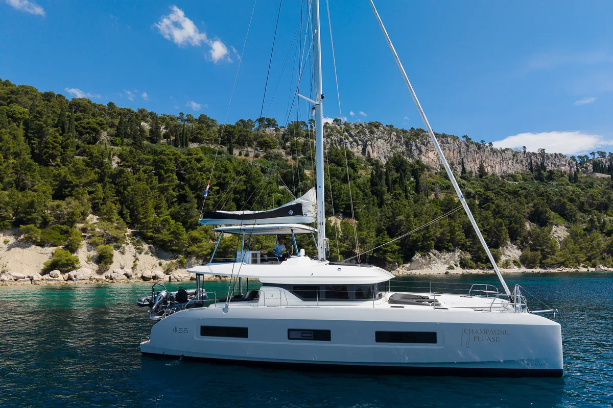 Champagne Please, a Lagoon 55 catamaran at Kaštela, Croatia