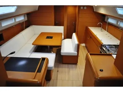 Salon of Ekaterina, a Jeanneau Sun Odyssey 519 sailboat at Athens, Marina Delta Kallithea, Greece