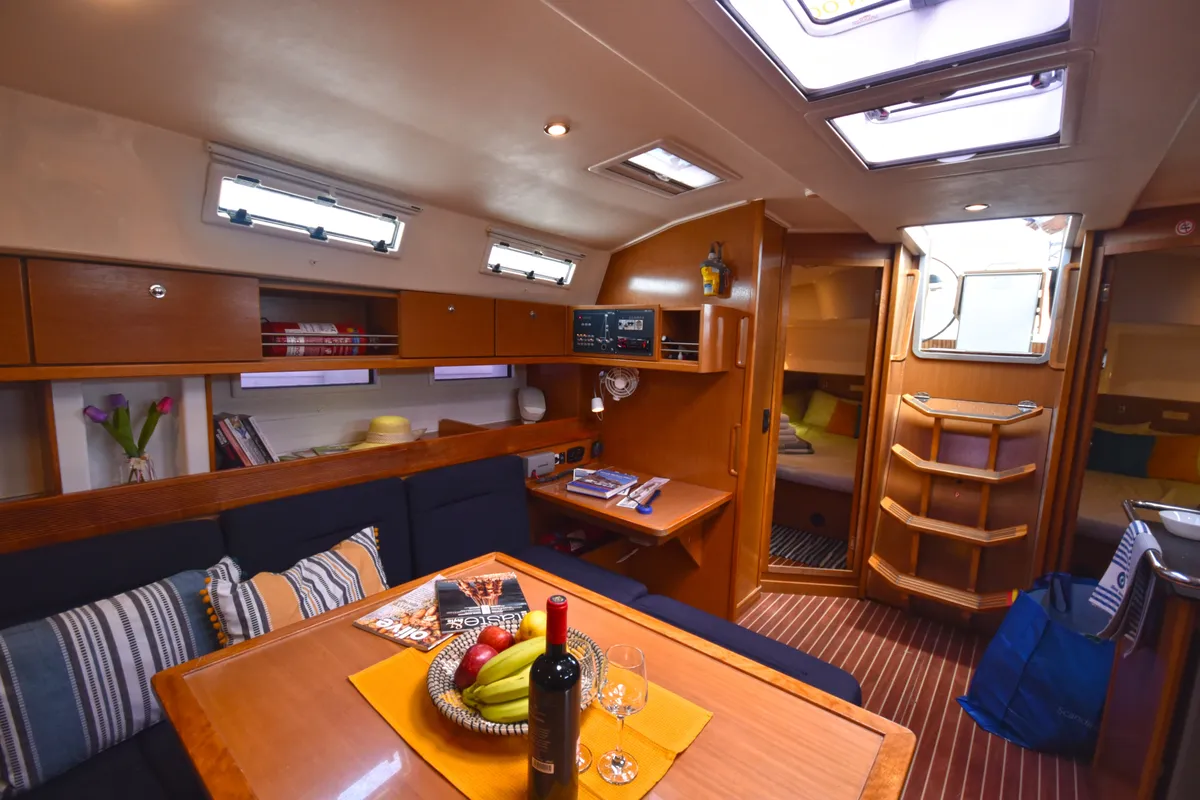 Salon of Nouvelle Vague, a Bavaria Cruiser 45 sailboat at Volos, Greece