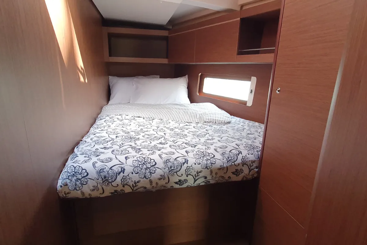 Cabin on Dommie, a Beneteau Oceanis 46.1 sailboat at Split, Croatia