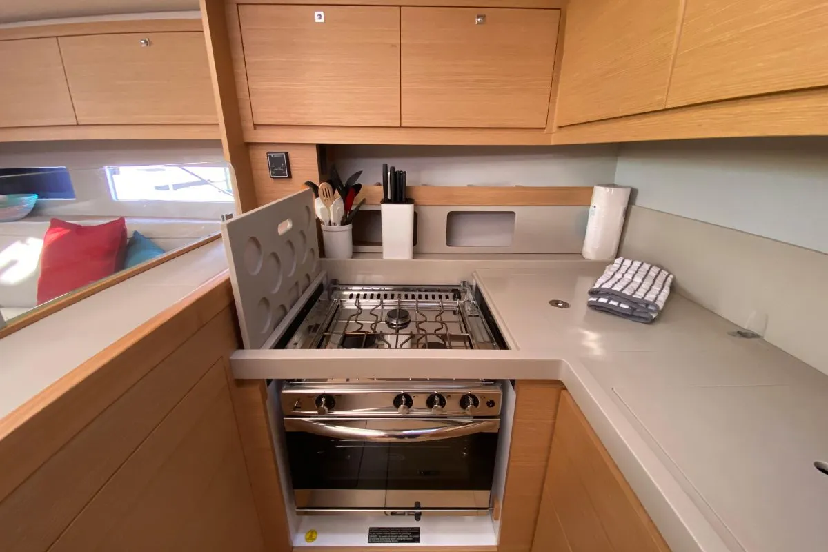 Galley of Liliana Bella, a Dufour 530 sailboat at Chesapeake, United States