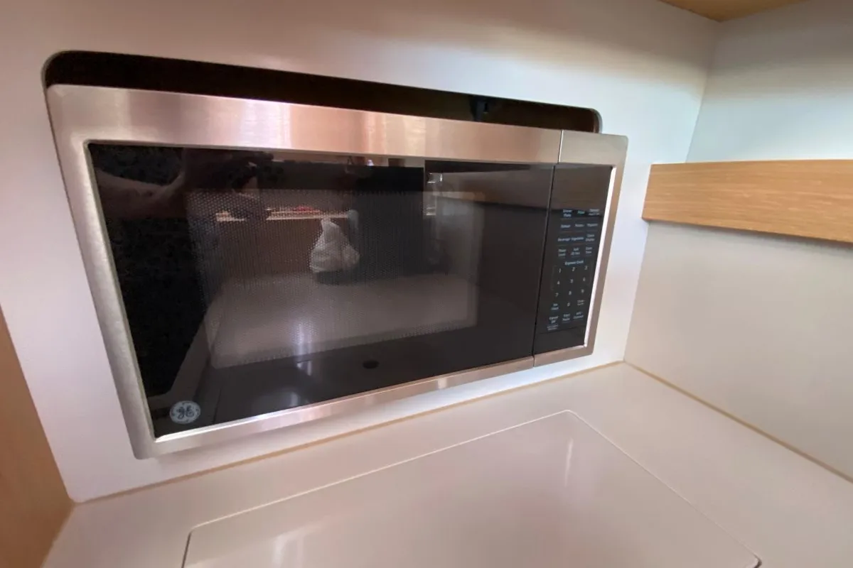 Galley of Liliana Bella, a Dufour 530 sailboat at Chesapeake, United States