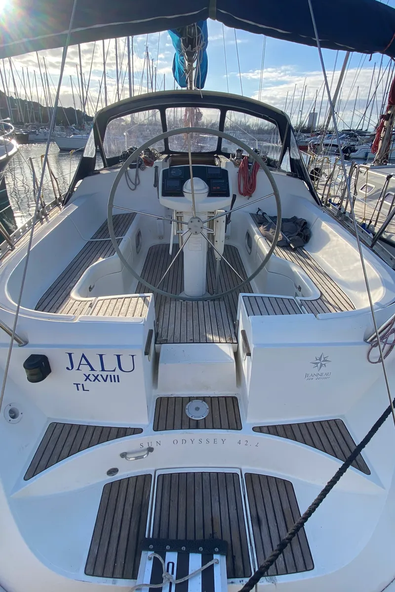 Cockpit of Jalù, a Jeanneau Sun Odyssey 42.2 sailboat at Punta Ala, Italy