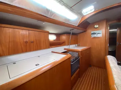 Galley of Jalù, a Jeanneau Sun Odyssey 42.2 sailboat at Punta Ala, Italy