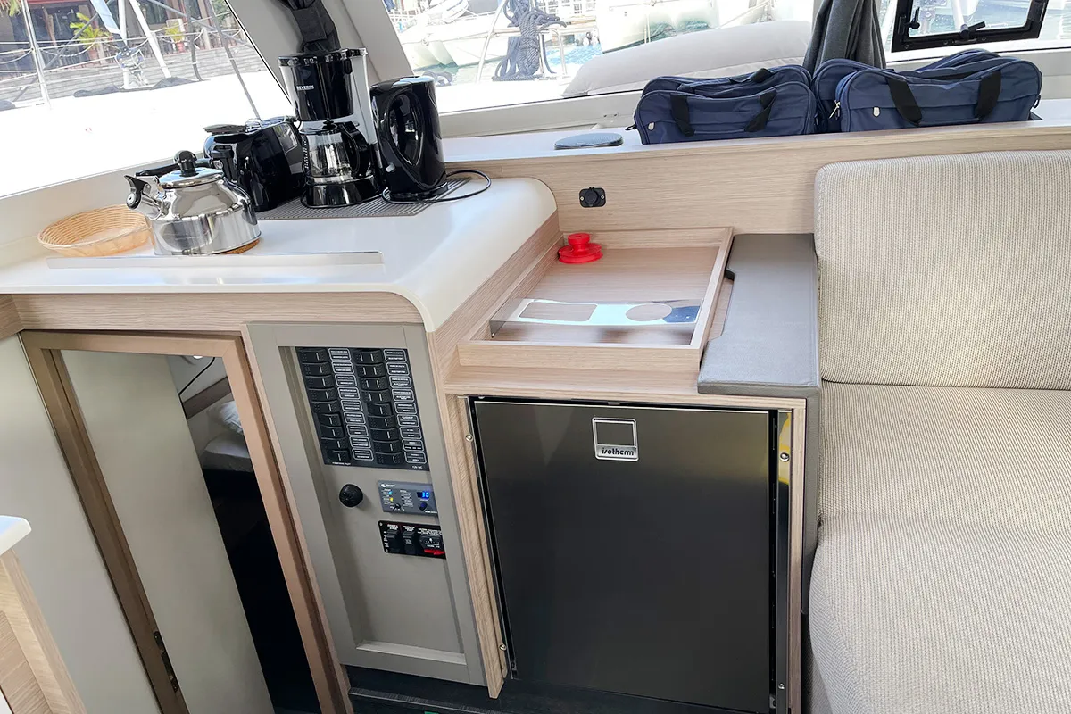 Barnacle, a Fountaine Pajot Isla 40 catamaran at Roche Caiman, Seychelles
