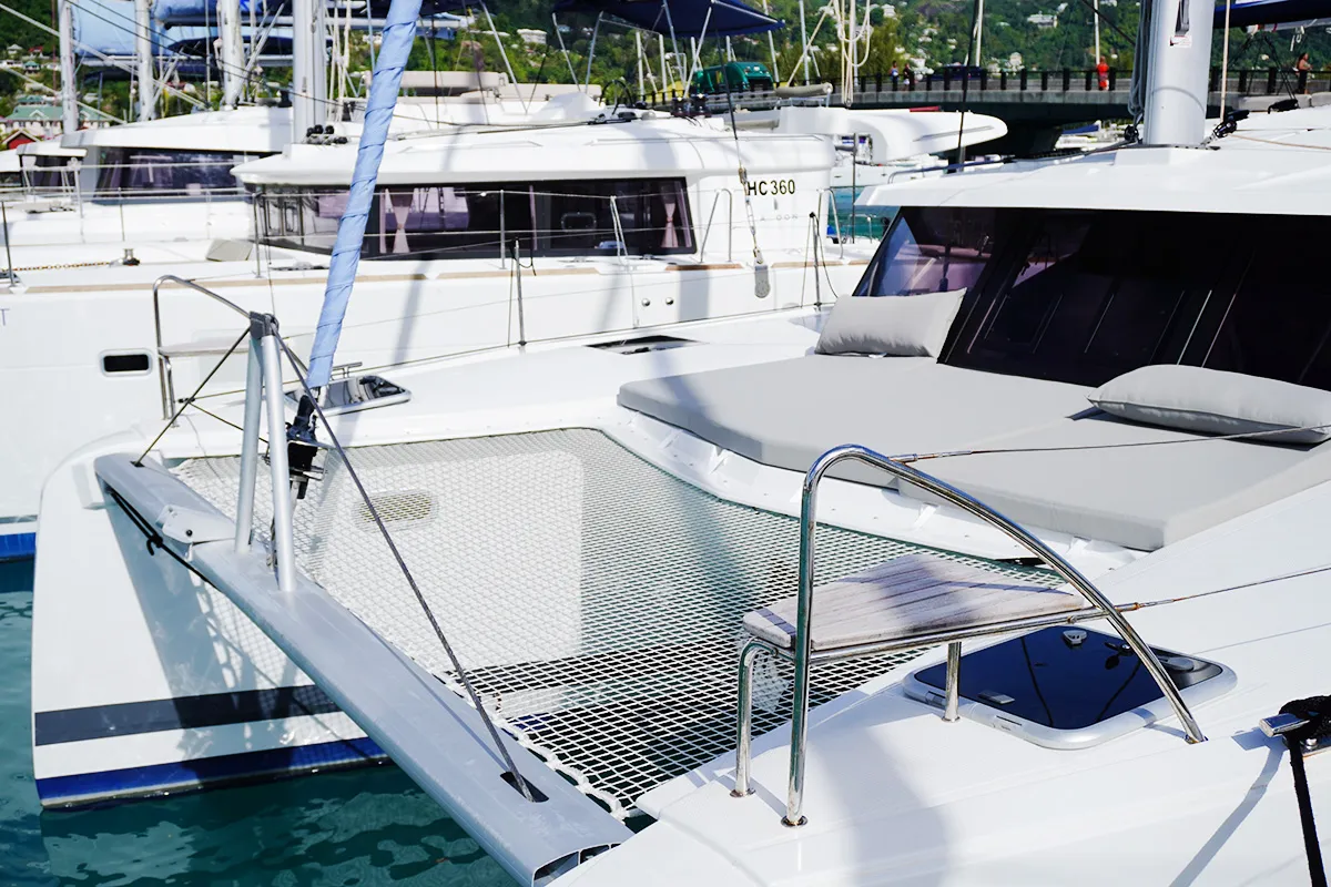 Barnacle, a Fountaine Pajot Isla 40 catamaran at Roche Caiman, Seychelles