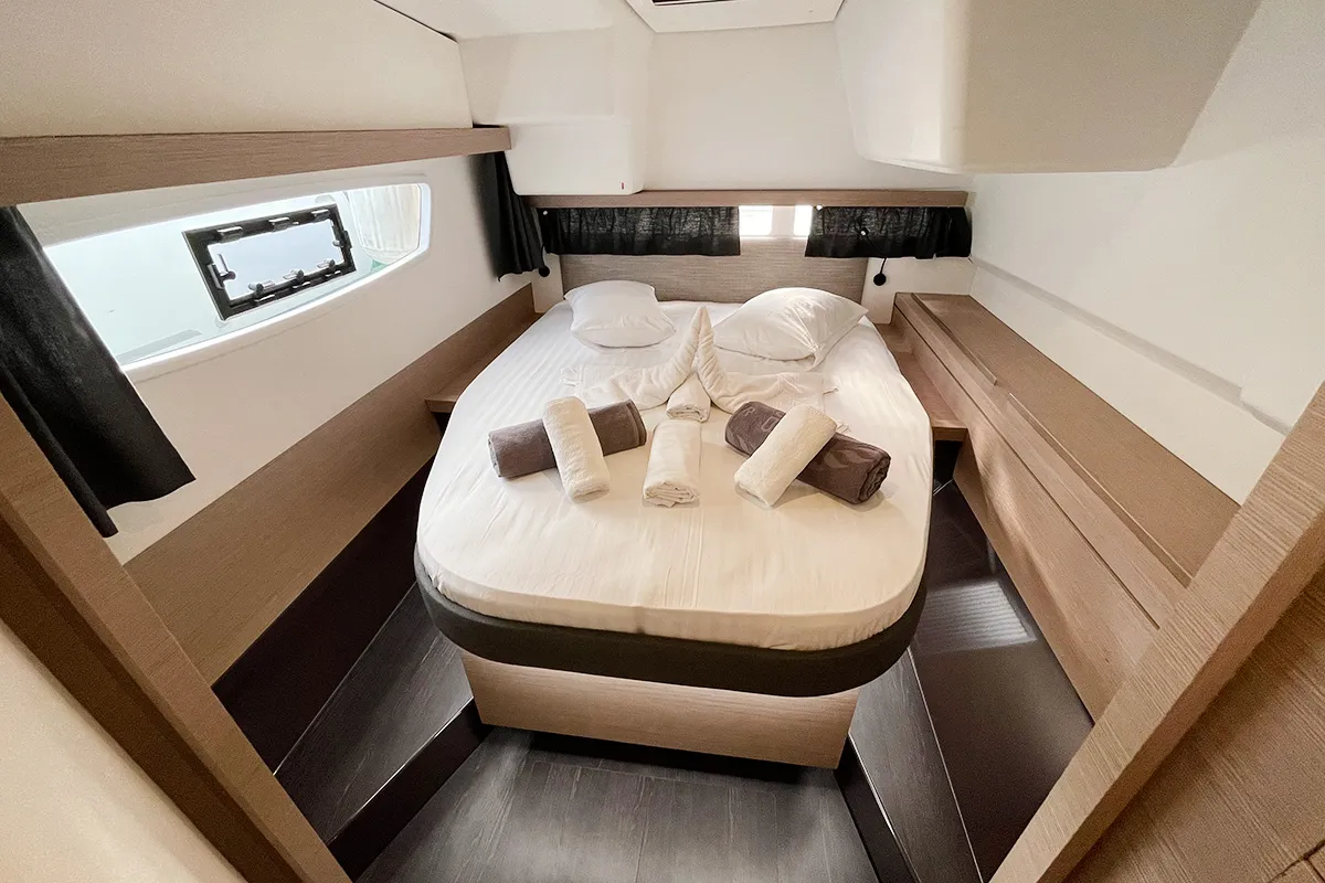 Barnacle, a Fountaine Pajot Isla 40 catamaran at Roche Caiman, Seychelles